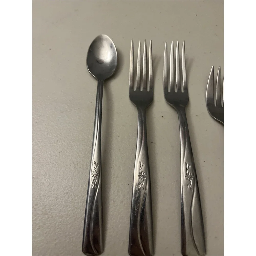 Stainless By Imperial USA MCM Floral Pinwheel Daisy Flowers Forks Spoons (6)‎